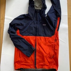 Patagonia rain jacket size xs